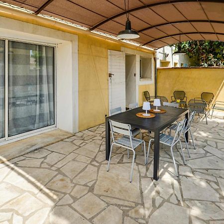3 Bedroom Awesome Home In Chateuneuf De Gadagne Châteauneuf-de-Gadagne Exterior photo