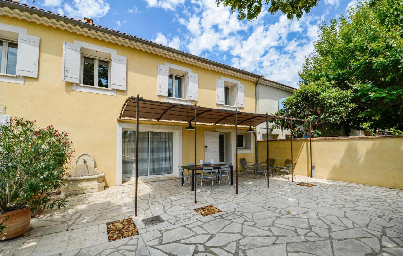 3 Bedroom Awesome Home In Chateuneuf De Gadagne Châteauneuf-de-Gadagne Exterior photo